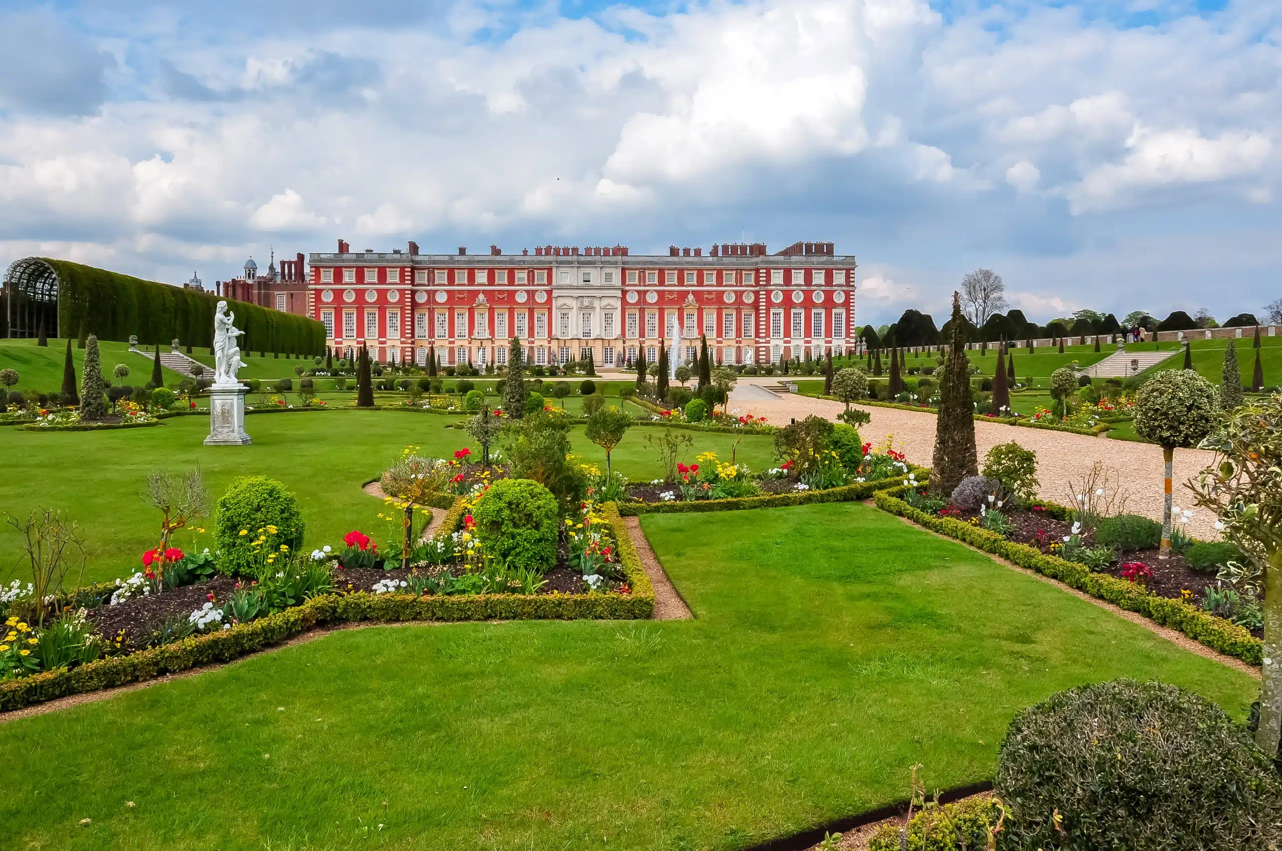 Hampton,Court,Palace,In,Spring,,London,,Uk